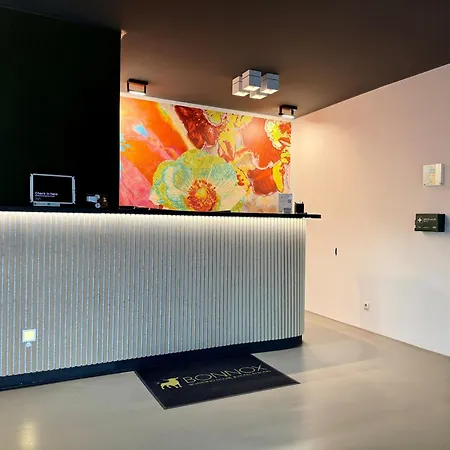 Bonnox Boardinghouse & Hotel-2